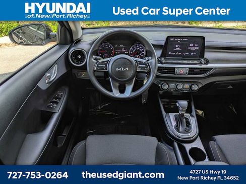 Used 2024 Kia Forte LXS w/ LXS Technology Package FWD image 15