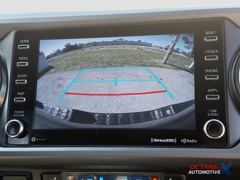 Used 2021 Toyota Tacoma TRD Sport AWD/4WD image 14