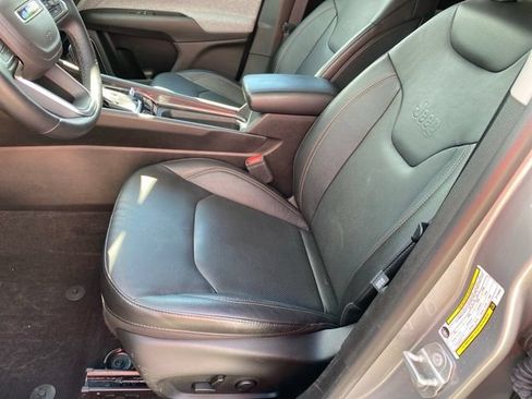 Used 2022 Jeep Compass Latitude AWD/4WD image 16