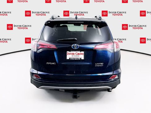Used 2018 Toyota RAV4 Limited image 6