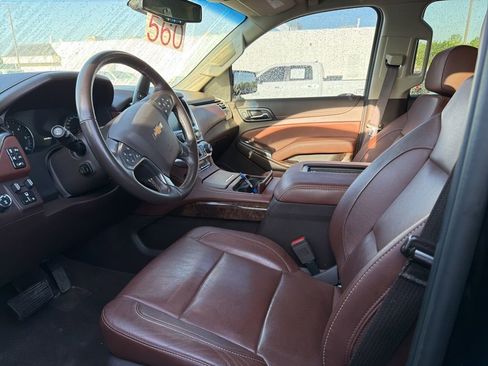 Used 2020 Chevrolet Tahoe Premier w/ 6.2L Performance Package AWD/4WD image 9