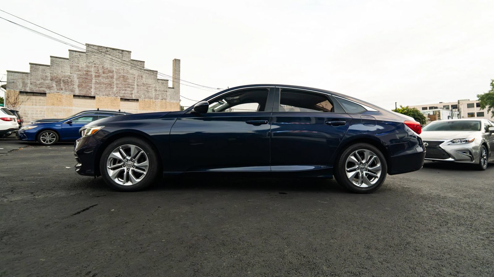 Used 2018 Honda Accord LX image 6