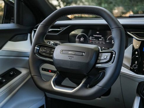 New 2026 Jeep Cherokee Limited image 15