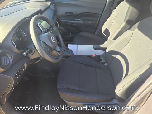 New 2025 Nissan Kicks Play S image 6