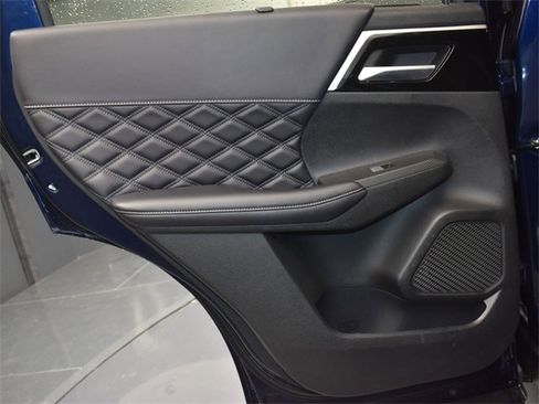 Used 2024 Mitsubishi Outlander SEL image 15