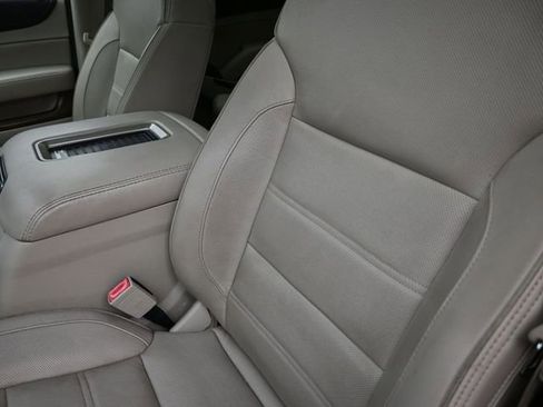 Used 2019 GMC Yukon XL Denali w/ Denali Ultimate Package image 17