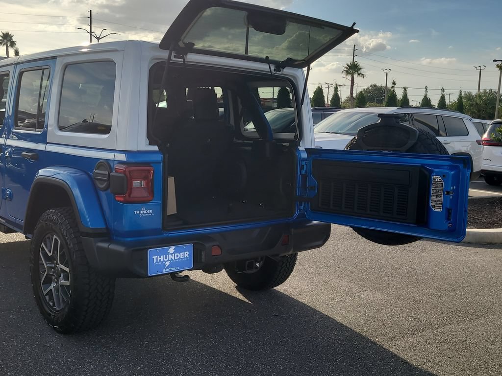 New 2026 Jeep Wrangler Unlimited Sahara w/ Whitecap Package AWD/4WD image 11