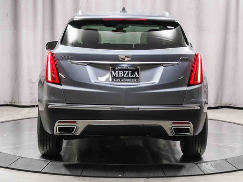 Used 2022 Cadillac XT5 Premium Luxury FWD image 3
