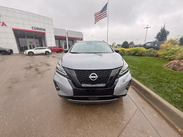 Used 2024 Nissan Murano SV w/ SV Midnight Edition Package FWD image 8