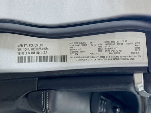 Used 2024 Jeep Grand Cherokee Limited 4xe image 32