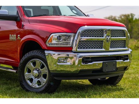 Used 2018 RAM 2500 Laramie w/ Off Road Package image 2