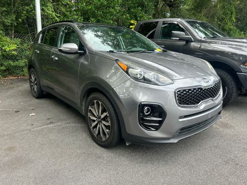 Used 2019 Kia Sportage EX w/ EX Premium Package FWD image 3