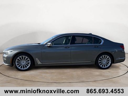 Used 2019 BMW 740i w/ Cold Weather Package image 6