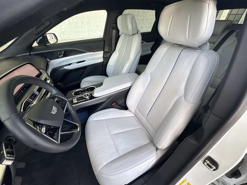 Certified 2024 Cadillac Lyriq Luxury w/ LPO, Floor Liner Package AWD/4WD image 20