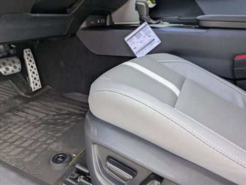 New 2026 Toyota Camry SE FWD image 4
