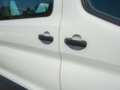 Certified 2025 Ford Transit 250 Low Roof w/ Exterior Upgrade Package RWD image 19
