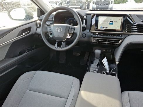New 2026 Toyota Camry LE image 10