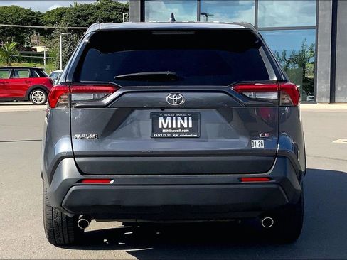 Used 2023 Toyota RAV4 LE image 4