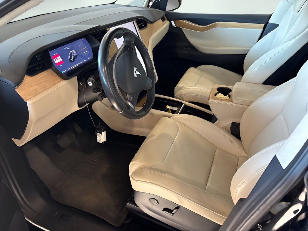 Used 2018 Tesla Model X 75D AWD/4WD image 6