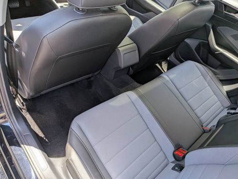 Used 2025 Volkswagen Jetta SE FWD image 23