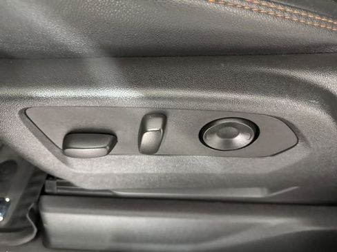 Used 2023 GMC Sierra 1500 AT4 w/ AT4 Premium Package image 19