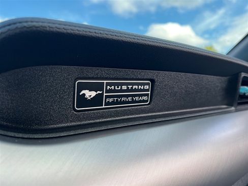 Used 2020 Ford Mustang Premium image 27