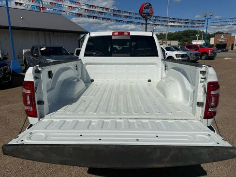 Used 2024 RAM 2500 Laramie w/ Safety Group AWD/4WD image 8