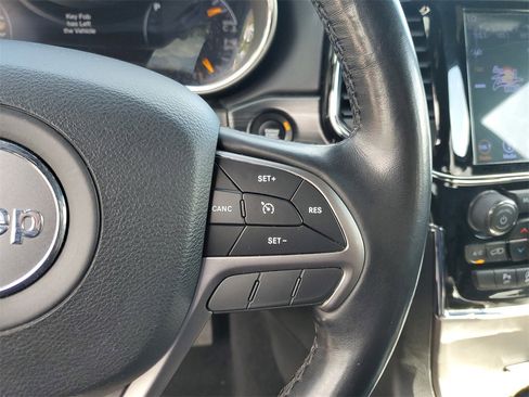 Used 2019 Jeep Grand Cherokee Limited image 27