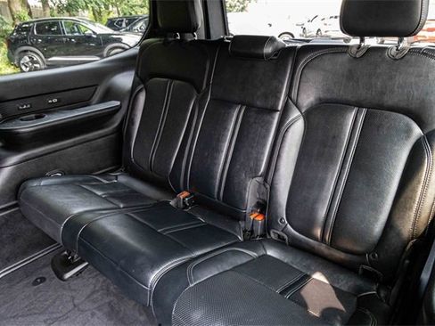 Used 2022 Jeep Wagoneer Series III w/ Flexible Seating Group image 22