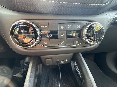 Used 2023 Chevrolet TrailBlazer ACTIV w/ Convenience Package AWD/4WD image 17