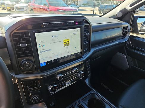 Used 2024 Ford F150 Lariat w/ FX4 Off-Road Package image 18