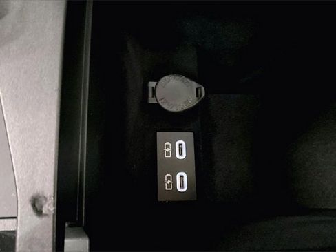 Used 2023 Lexus ES 250 w/ Premium Package image 16