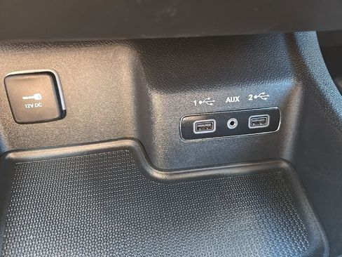 Used 2020 Dodge Durango SXT w/ 3rd Row Seating Group image 17