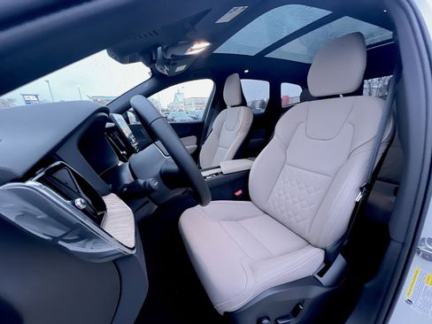 New 2026 Volvo XC60 B5 Plus w/ Protection Package Premier image 13