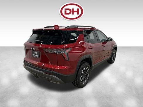 Used 2025 Chevrolet Equinox ACTIV w/ Safety and Technology Package AWD/4WD image 12