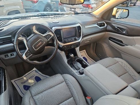 Used 2017 GMC Acadia SLT image 10