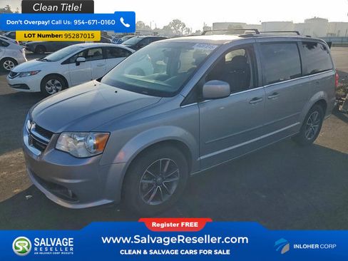 Used 2017 Dodge Grand Caravan SXT image 1