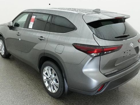 New 2026 Toyota Highlander Limited image 50