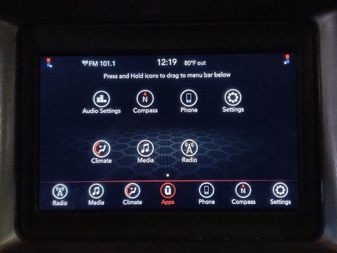 Used 2022 Dodge Charger SXT RWD image 25