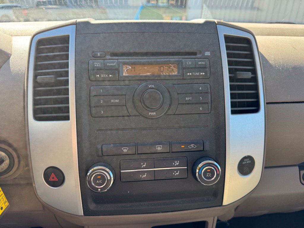 Used 2009 Nissan Frontier SE w/ SE Value Truck Pkg RWD image 19