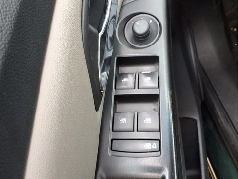 Used 2014 Chevrolet Cruze LS FWD image 20