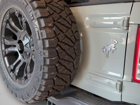 Used 2021 Ford Bronco Black Diamond AWD/4WD image 28