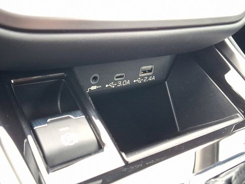 Certified 2025 Subaru Legacy Premium image 22