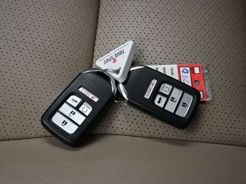 Used 2016 Honda Accord EX-L image 30