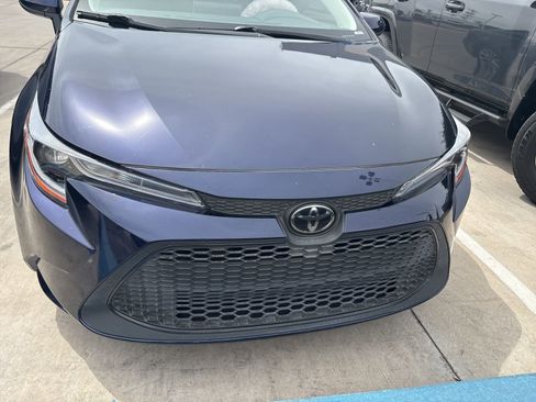 Used 2021 Toyota Corolla LE w/ LE Convenience Package image 23