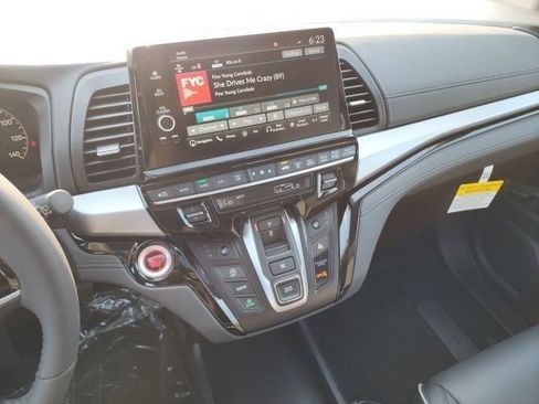 New 2026 Honda Odyssey Touring image 29