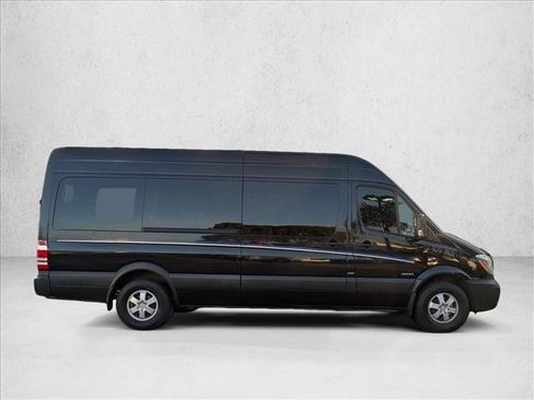 Used 2015 Mercedes-Benz Sprinter 2500 image 4
