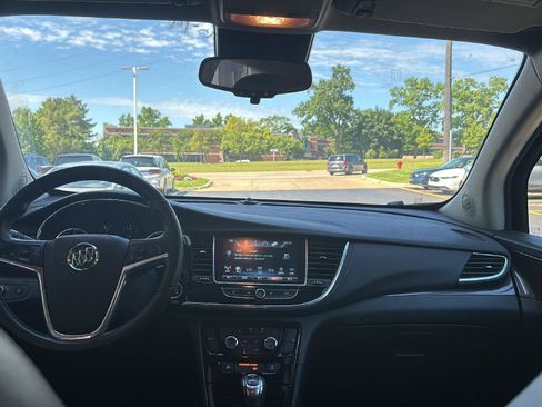 Used 2018 Buick Encore Sport Touring FWD image 16