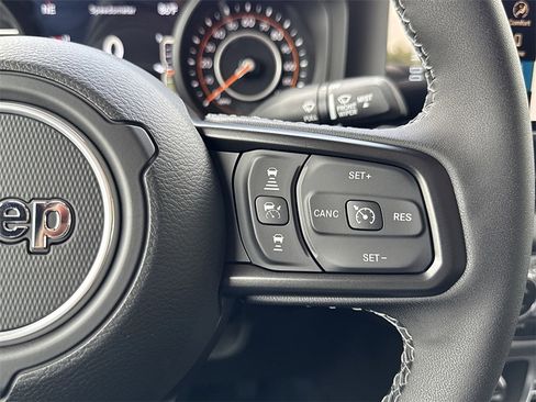 New 2025 Jeep Gladiator Mojave w/ Safety Group image 15