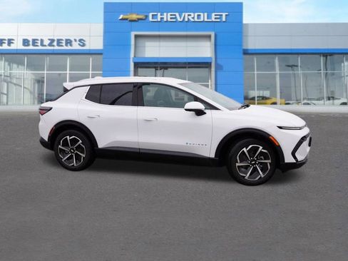 New 2026 Chevrolet Equinox EV LT FWD image 2